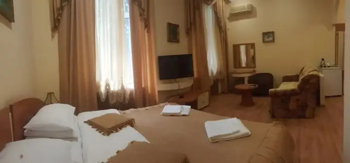 Ялта: Park Royal Bely Lebed Mini-Hotel