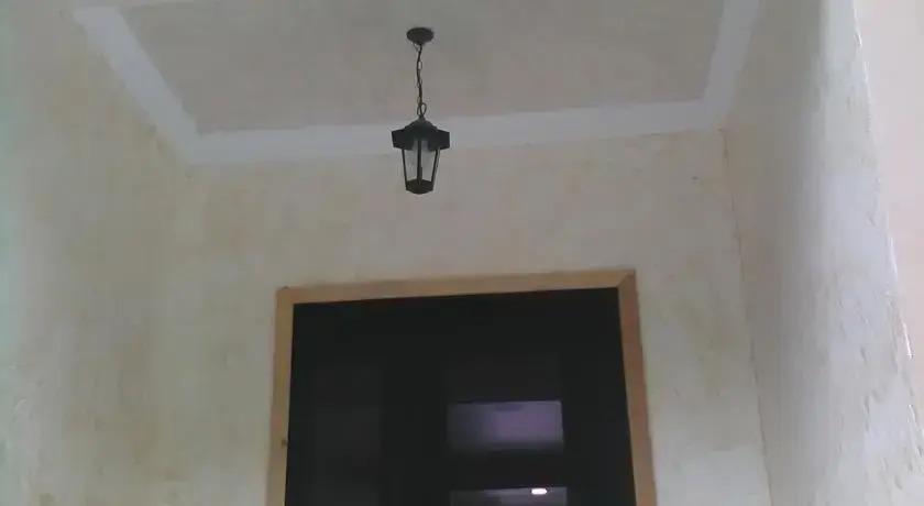 Уреки: Qobroni