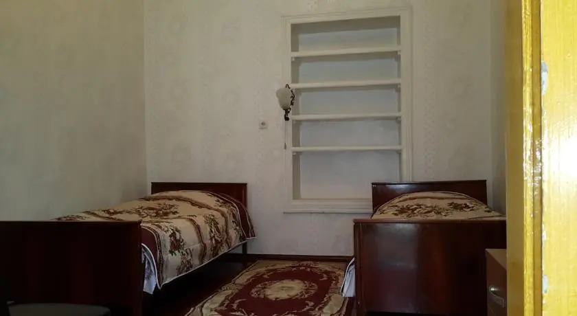 Батуми: Guest House Maia
