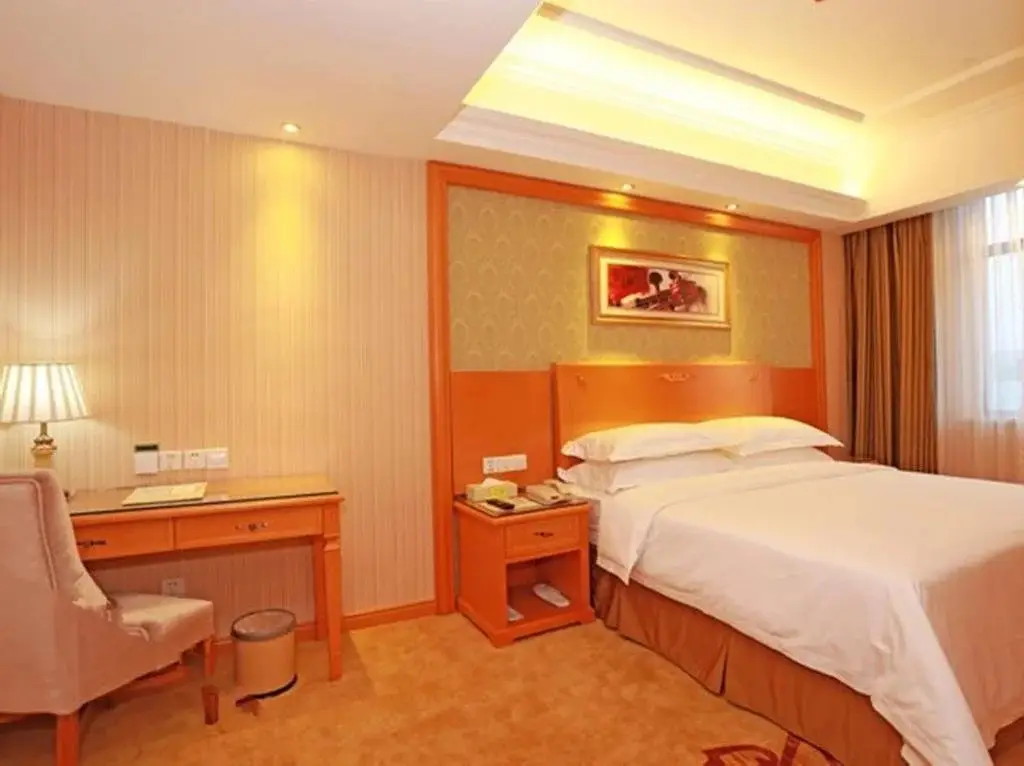 Qinhuangdao Qin Yuan 365 Hotel — фото 1