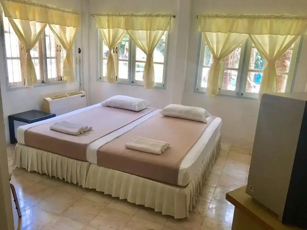 Банг-Сапхан: Tharnvara Resort