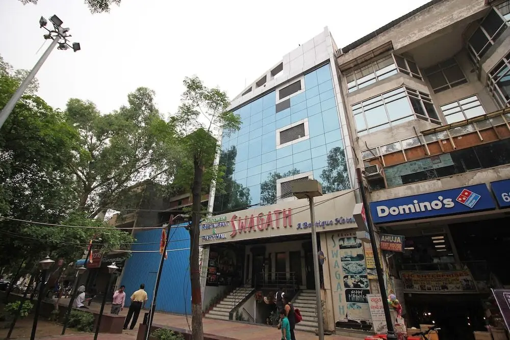 OYO Premium Select City Saket — фото 1