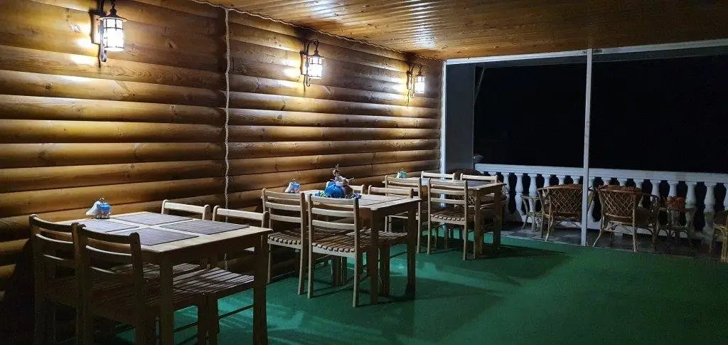 Утёс: Гостевой дом Лагуна