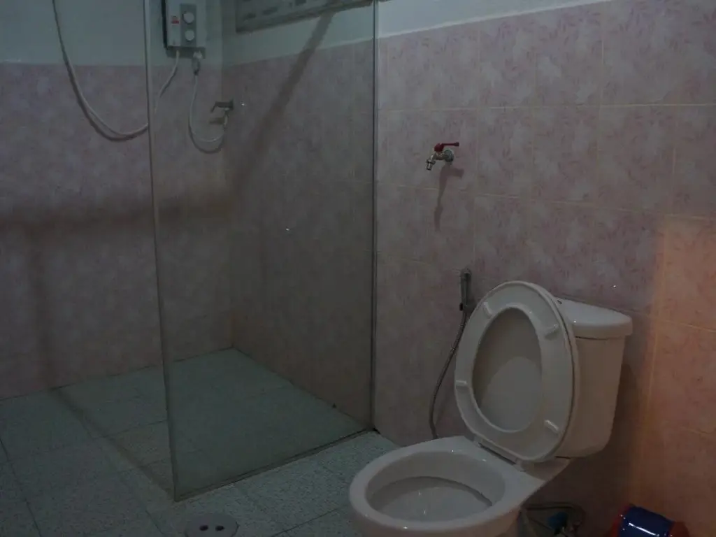 Нонг Кхон Кванг: Sampan House