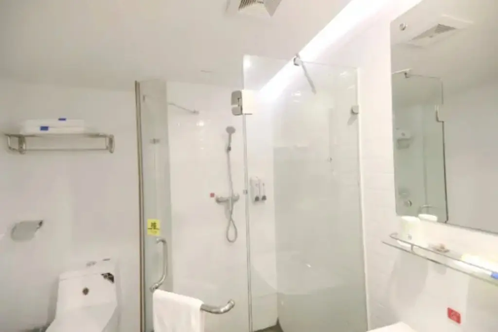 Шэньчжэнь: 7 Days Inn Shenzhen Longgang Nalian Subway Station Branch