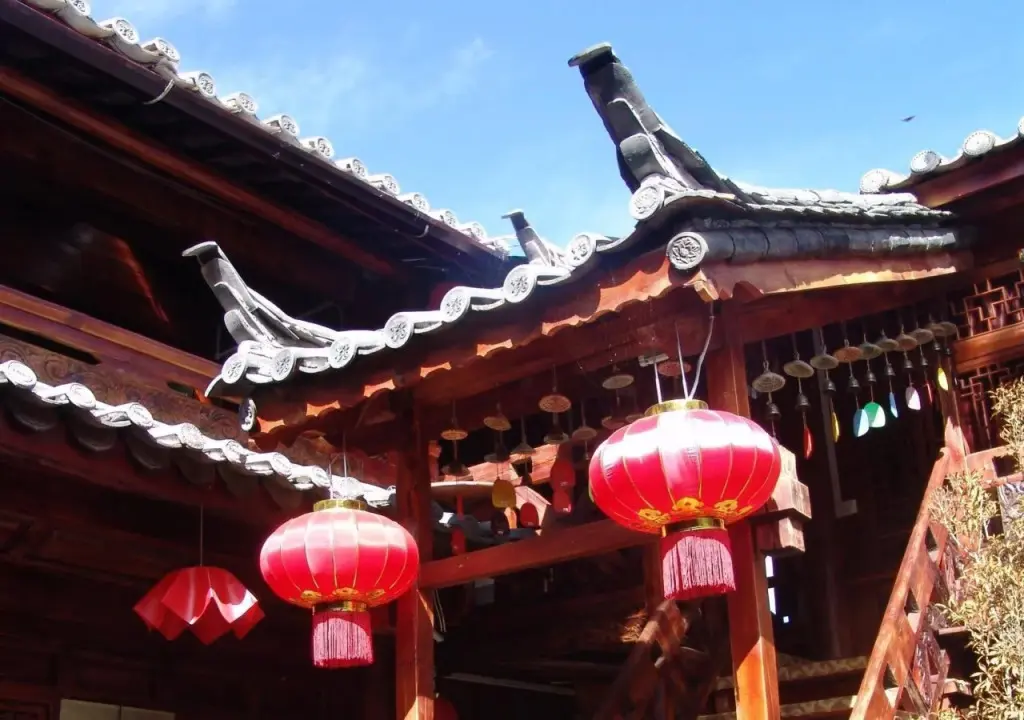 Лицзян: Qiwei Shenghuo Yard Gucheng Branch Inn