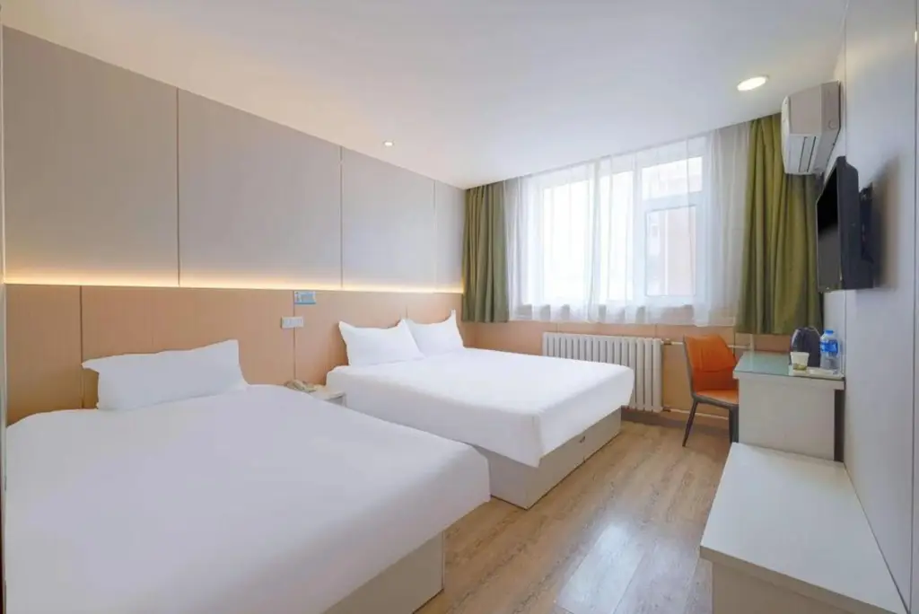 Тяньцзинь: Homeinn Pebble Hotel (Tianjin Fujian Road Xiawafang Subway Station)