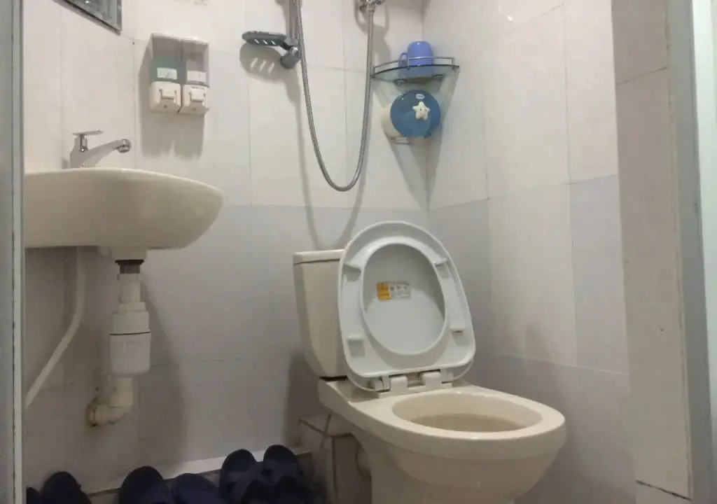 Гонконг: Wing Ming Guest House