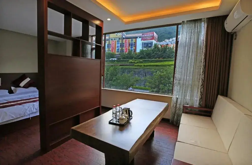 Дали: View Grand Hotel