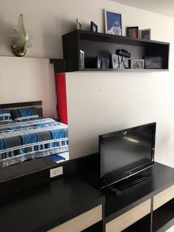 Кату: Young House