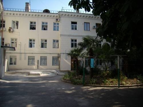 Ялта: YaltaApartments