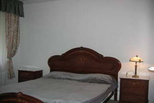 Ялта: YaltaApartments