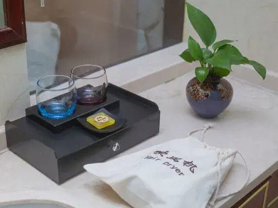 Ханчжоу: 湖畔酒店（杭州文三路地铁站店）