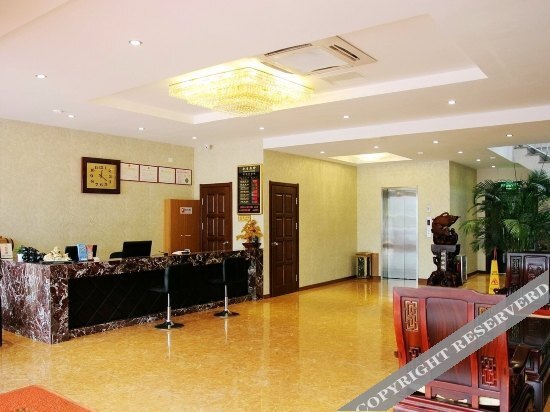 Циндао: Shengdeju Business Hotel (Qingdao North Railway Station)