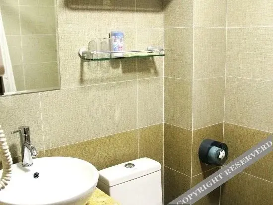 Циндао: Shengdeju Business Hotel (Qingdao North Railway Station)