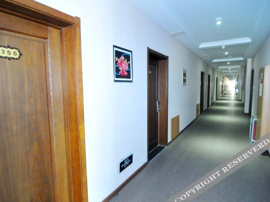 Циндао: Shengdeju Business Hotel (Qingdao North Railway Station)