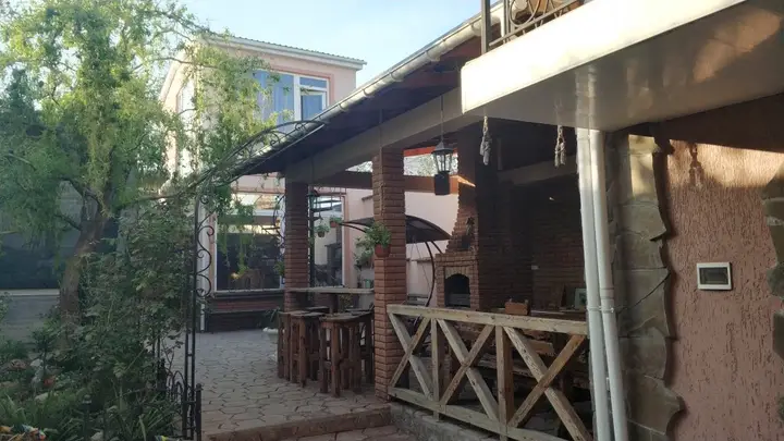 Феодосия: Guest house Oli i Koli