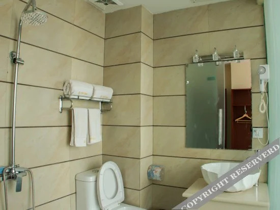 Лицзян: Chuanyu Grand Hotel (Gucheng North Gate Dashuiche Shop)