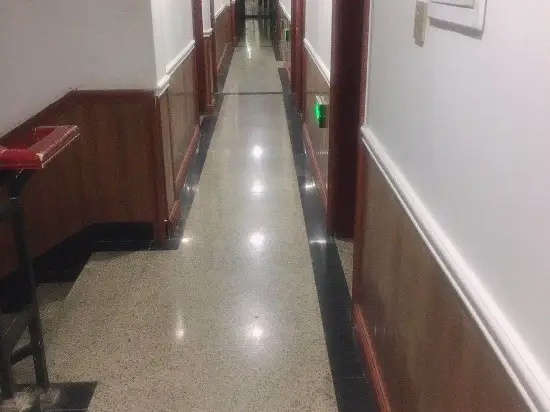 Shenglu Business Hotel — фото 1