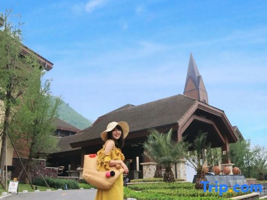 Дэян: Lutang Hot Spring Resort