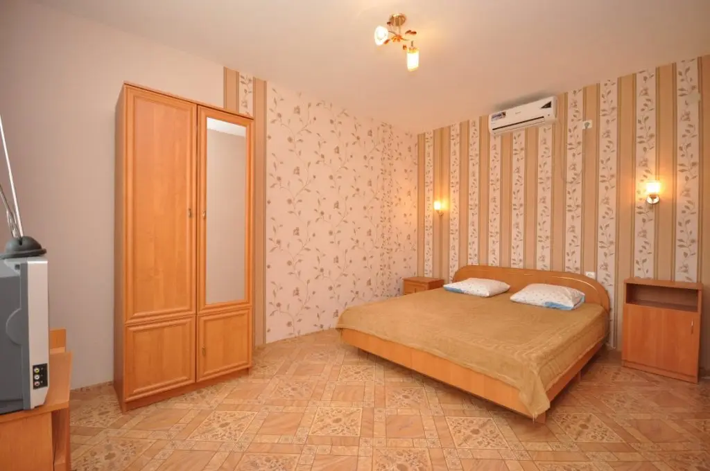 Судак: Guest House Viktoria