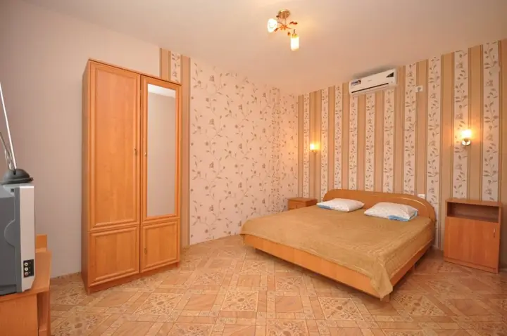 Судак: Guest House Viktoria