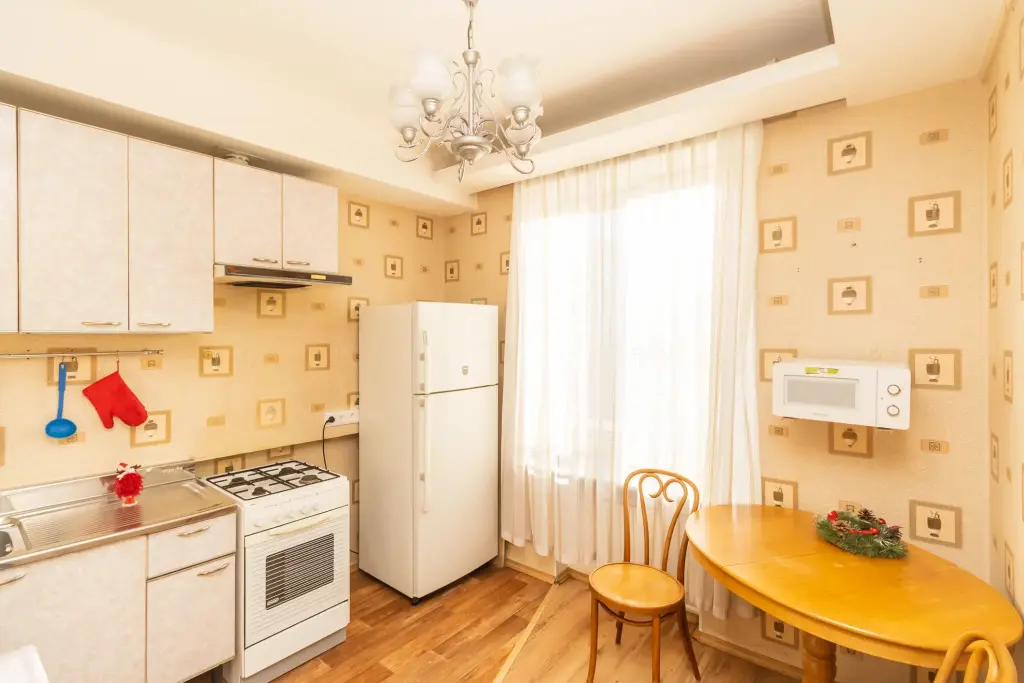Челябинск: Квартира в Центре