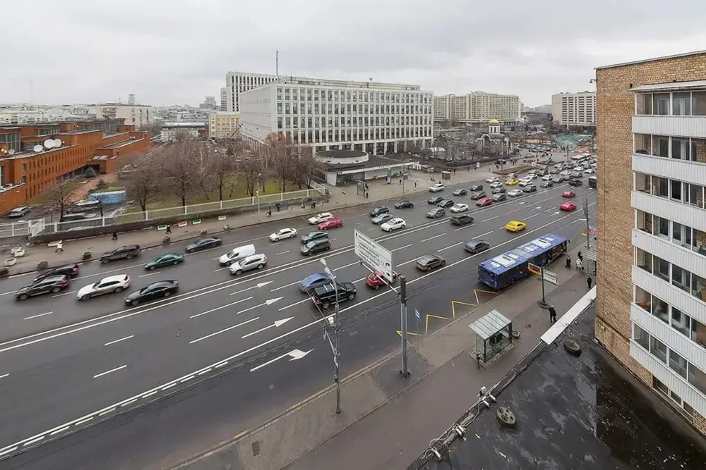 Москва: День и Ночь апартаменты на Октябрьской (Day&Night)