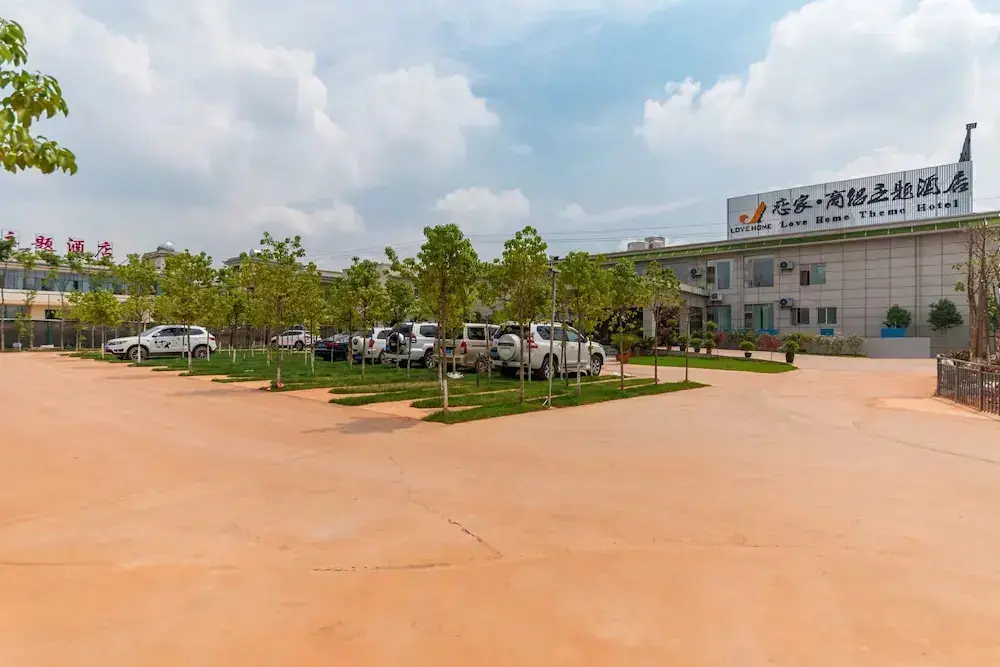 Love Home Theme Hotel Kunming Airport — фото 1