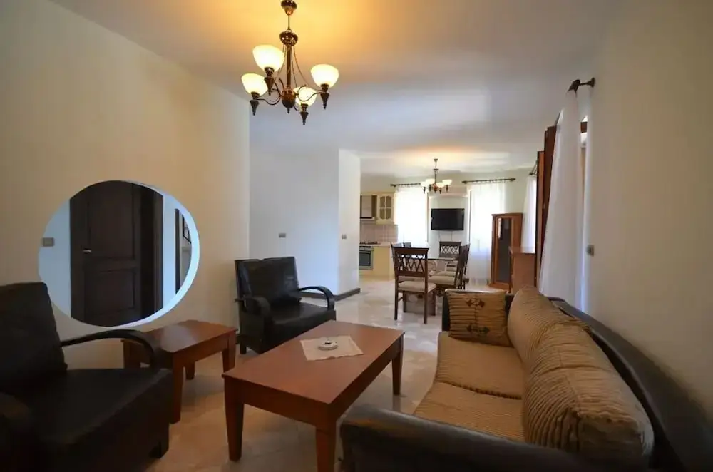 Исламлар: Villa Royal
