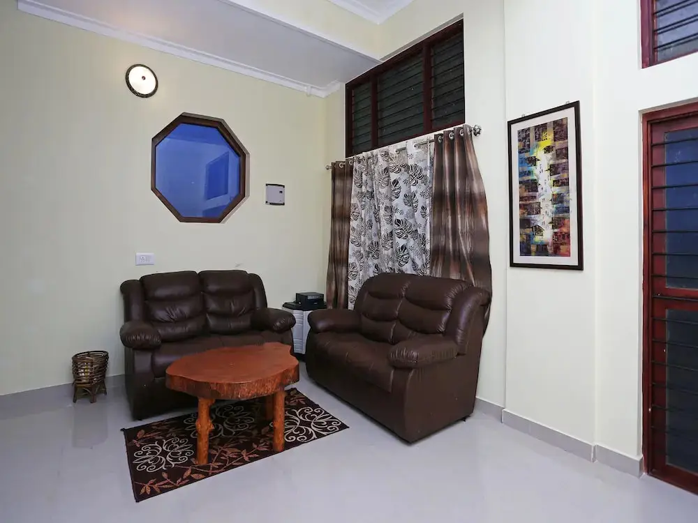 OYO 9263 Home Breezy 2BHK Raja's Seat — фото 1