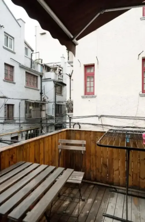 Шанхай: Hush Terrace House Near Iapm Mall