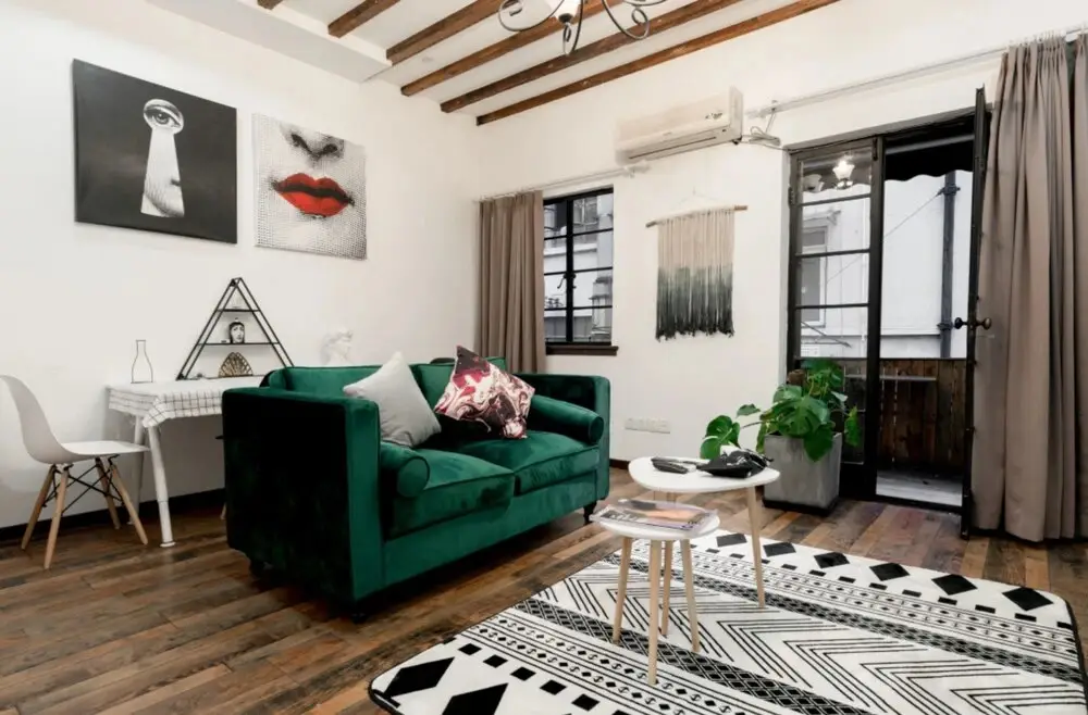 Шанхай: Hush Terrace House Near Iapm Mall