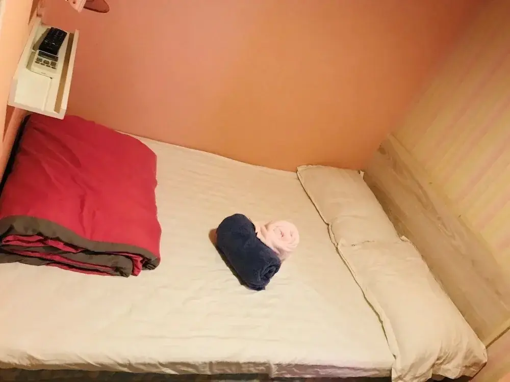 Коулун: Shanghai Hung Tak Apartment