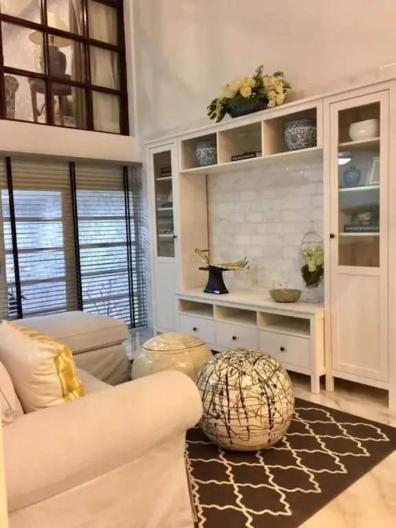 Паккрет: 4-Bedroom Luxury Apartment on Changwattana Road