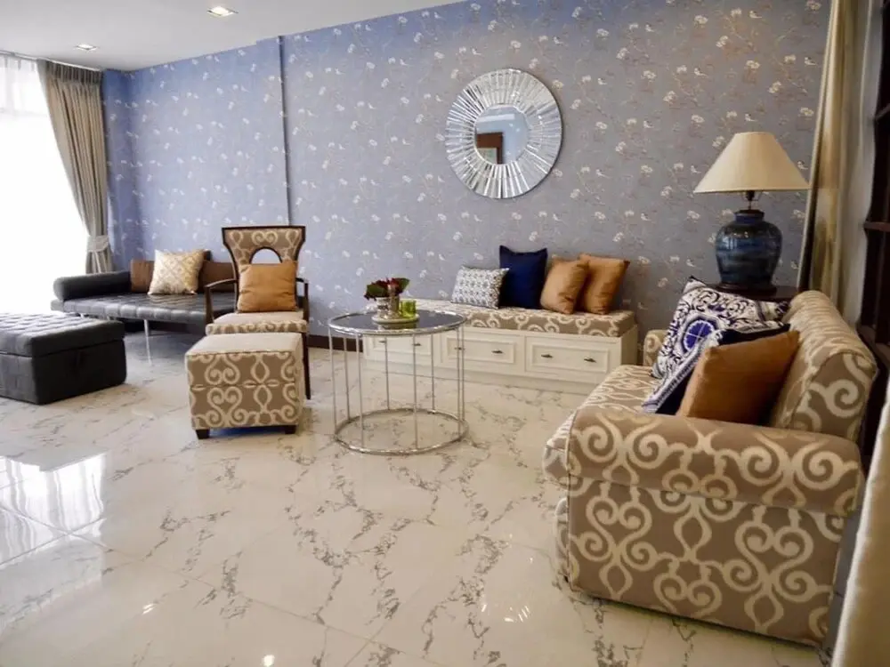 Паккрет: 4-Bedroom Luxury Apartment on Changwattana Road