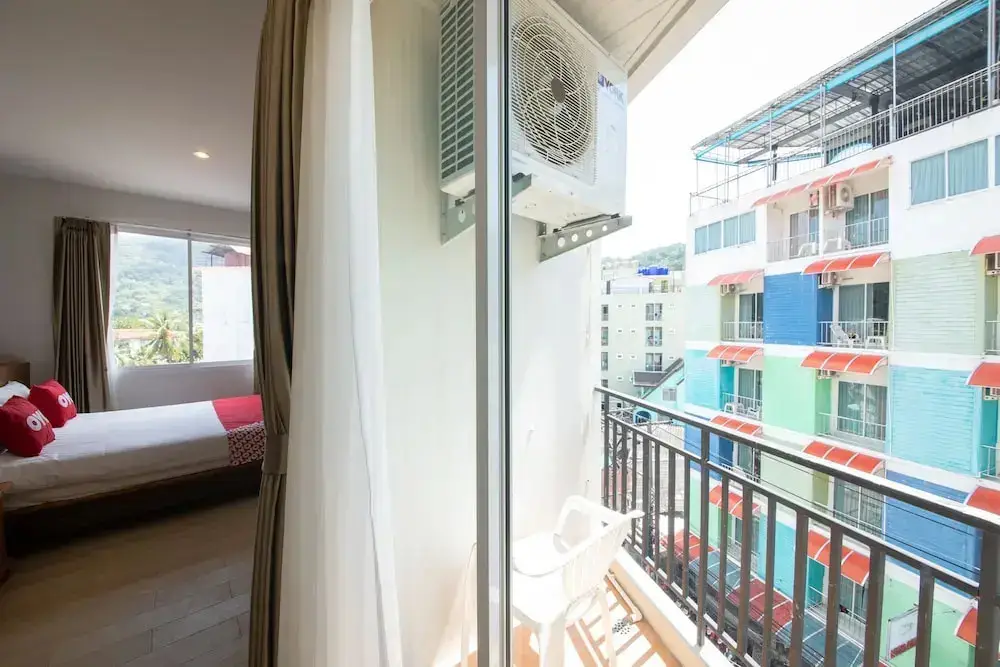 Кату: Oyo 363 Golden Place Patong