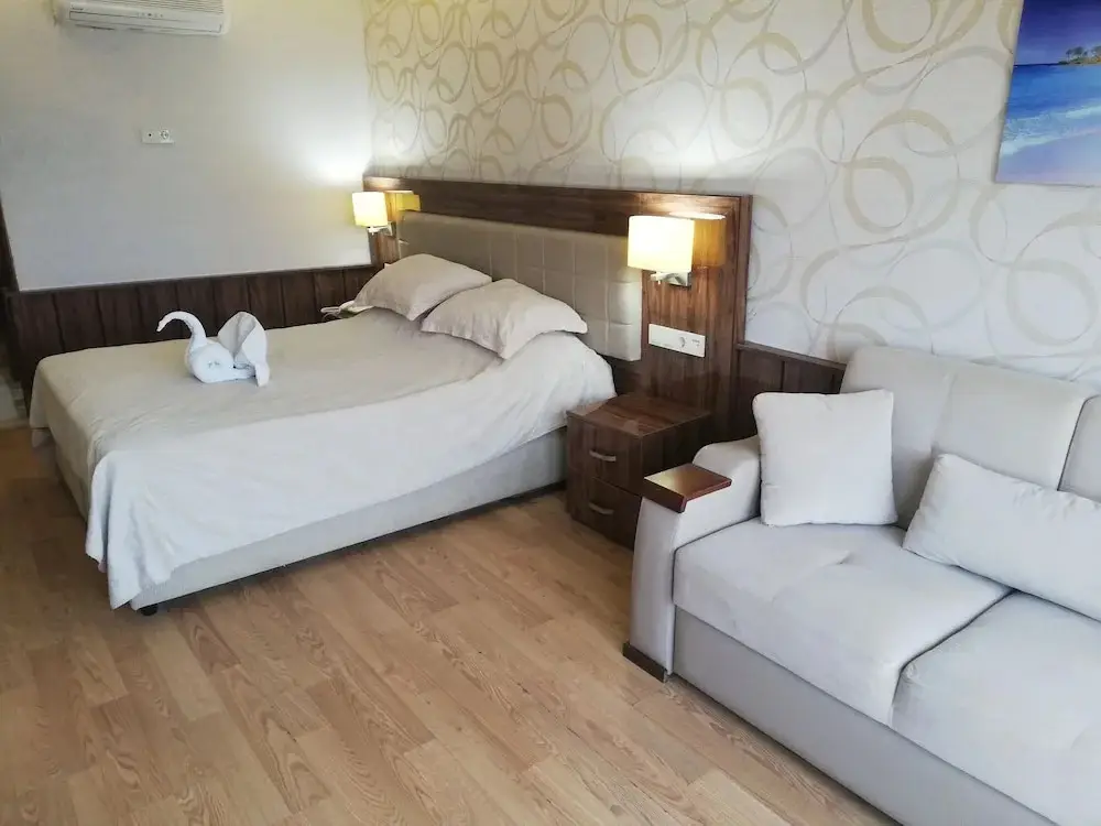 Арнавуткёй: Karam Hotel