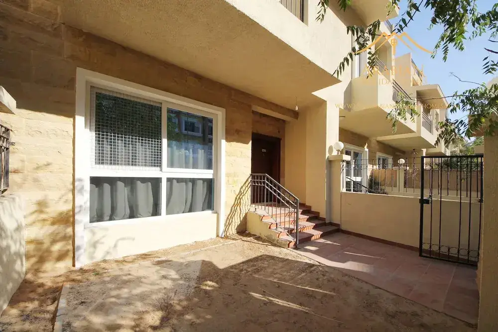 Дубай: New Arabian Holiday Homes Jvc Villa