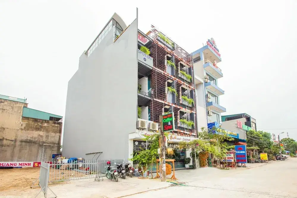 Ниньбинь: Spot On 876 Trang An Happy Hotel