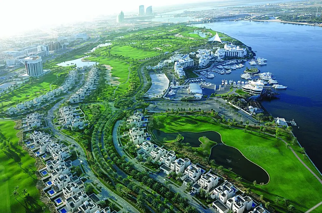 Дубай: Dubai Creek Golf & Yacht Club
