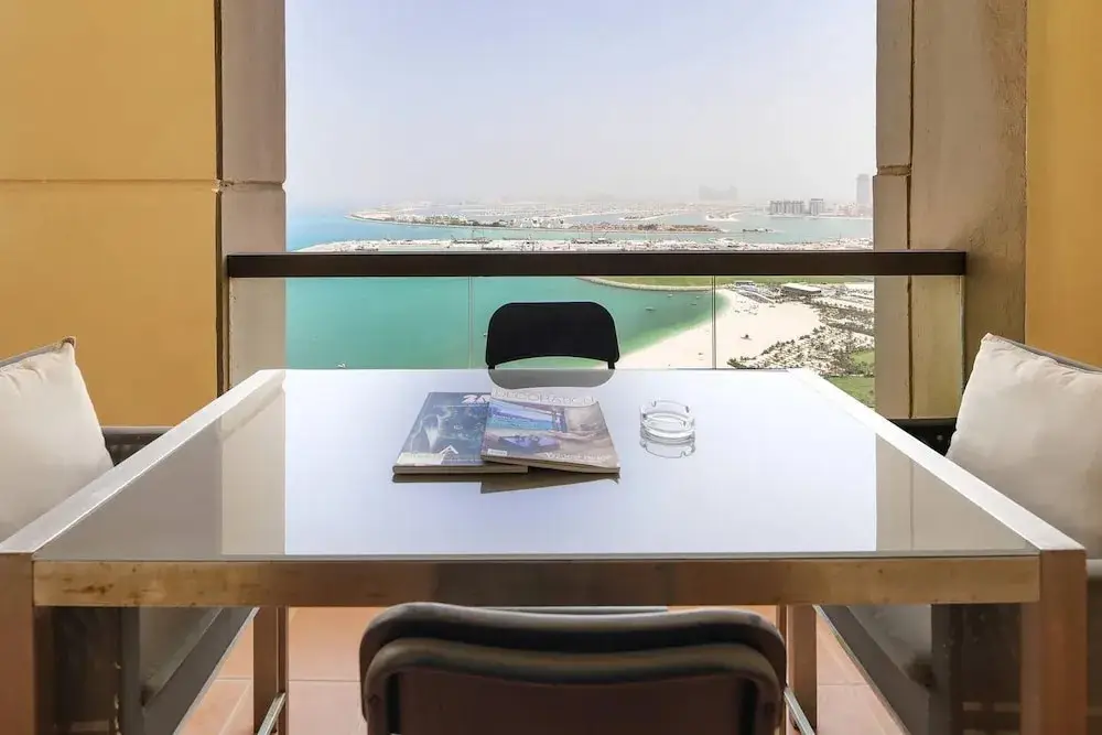 Дубай: Deluxe + Premium 1BR in JBR With Full Sea Views!