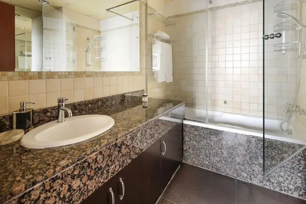 Дубай: Deluxe + Premium 1BR in JBR With Full Sea Views!