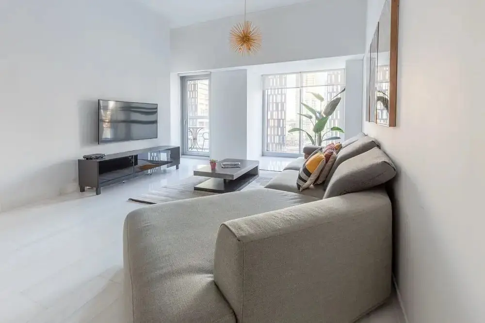 Дубай: Astonishing 1BR in Fabulous Cayan Tower