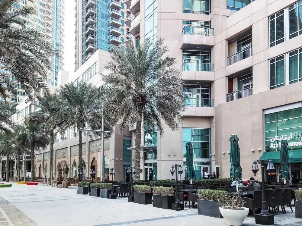Дубай: Impressive 3BR Loft in Downtown Dubai!