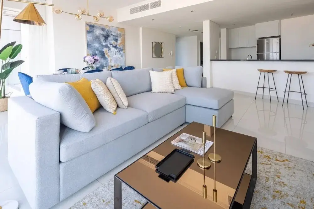 Дубай: Impressive 2BR in Dubai Marinas Elliptical Tower