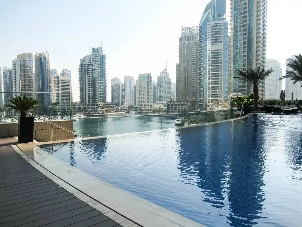 Impressive 2BR in Dubai Marinas Elliptical Tower — фото 1