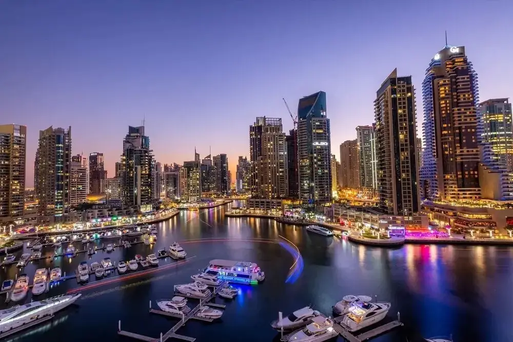 Дубай: Distinctively Superior 2BR With Splendid Marina Views!