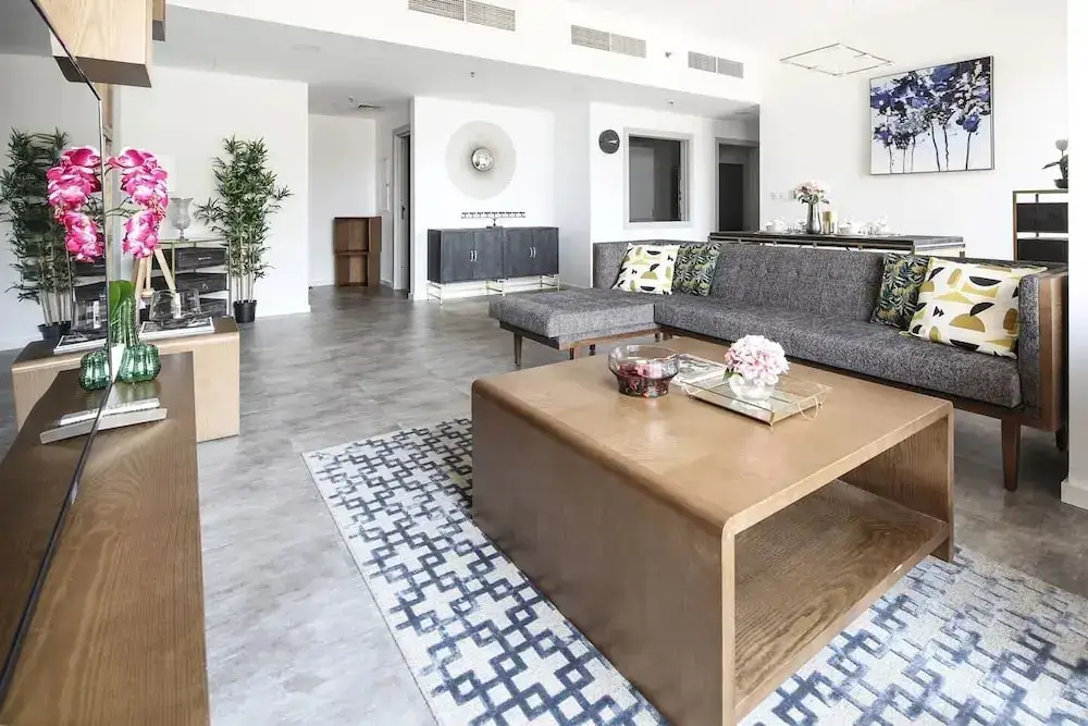 Дубай: Elegant + Upscale 3BR in JBR With Full Sea Views!