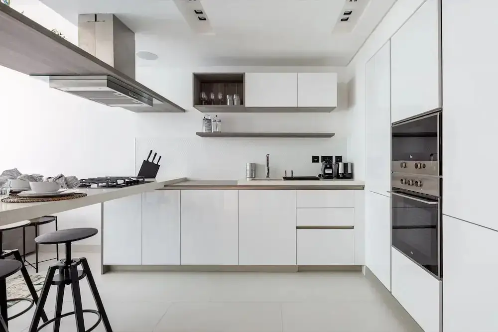 Дубай: Glamorous 1BR Apt on Palm Jumeirah - Near the Beach!